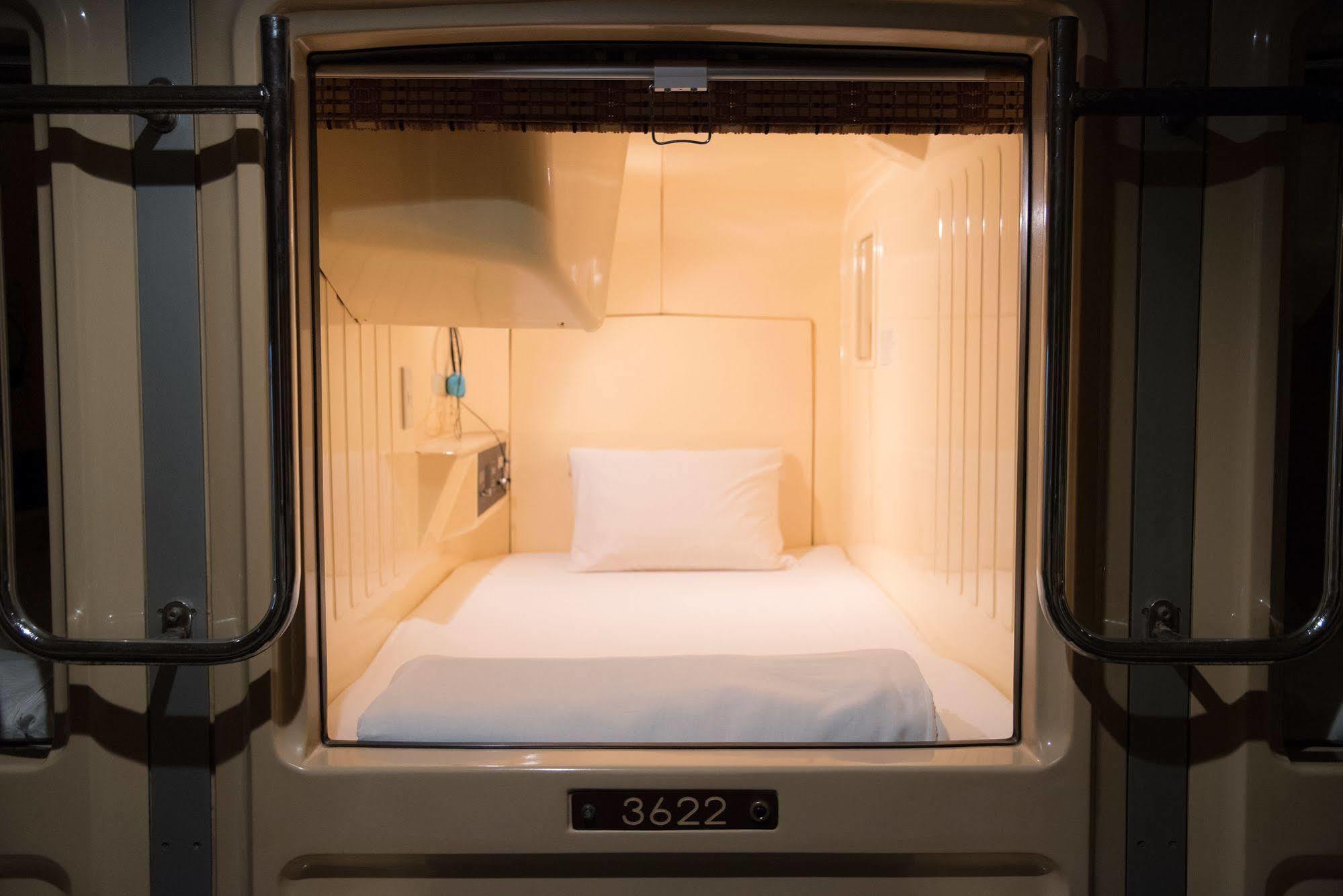 Ueno Station Hostel Oriental Ⅲ Tokyo Esterno foto
